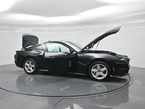 New 2026 Ford Mustang Coupe image 29