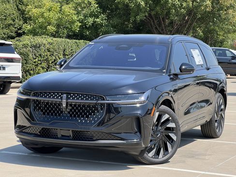 New 2025 Lincoln Nautilus Reserve w/ Jet Appearance Package image 2