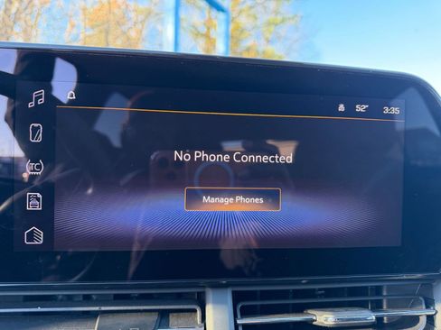 Used 2025 Chevrolet Trax LT image 21