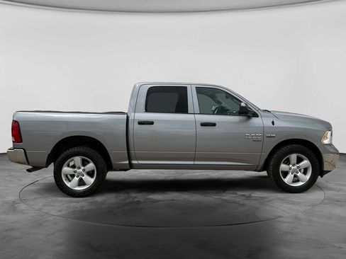 Used 2023 RAM 1500 Classic SLT AWD/4WD image 11