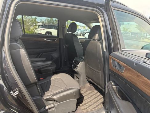 Used 2024 Volkswagen Atlas SE FWD image 58