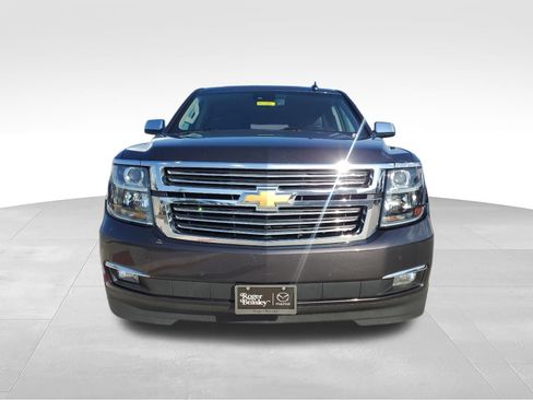 Used 2017 Chevrolet Suburban Premier AWD/4WD image 2