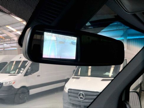 New 2025 Mercedes-Benz Sprinter 2500 image 21