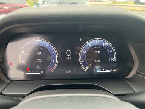 New 2025 Jeep Grand Cherokee Laredo X image 21