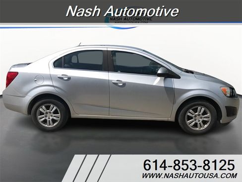 Used 2013 Chevrolet Sonic LT image 4