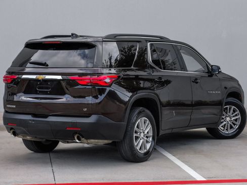 Used 2022 Chevrolet Traverse LT FWD image 10