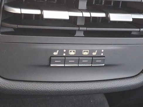 Used 2021 Maserati Ghibli Trofeo image 11