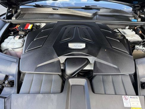 Used 2021 Porsche Cayenne image 27