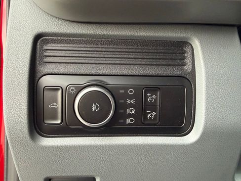 New 2026 Ford F250 4x4 Crew Cab Super Duty image 13