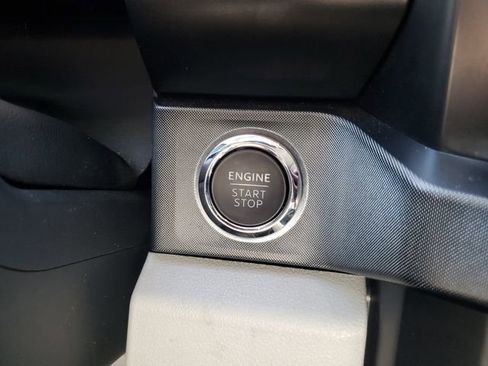 Certified 2024 Ford F450 Limited w/ FX4 Off-Road Package image 29