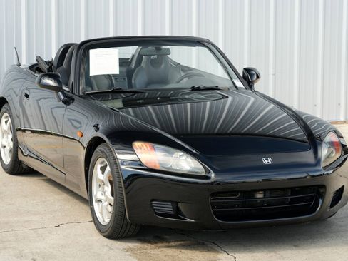 Used 2001 Honda S2000 image 36