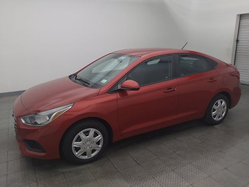 Used 2021 Hyundai Accent SE FWD image 2