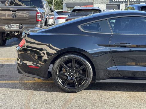 Used 2018 Ford Mustang GT Premium w/ Black Accent Package RWD image 12