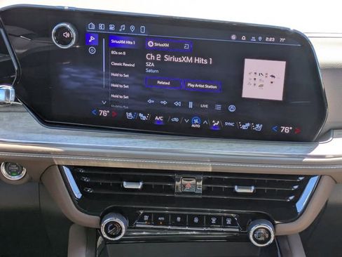 New 2026 Chevrolet Suburban High Country AWD/4WD image 24