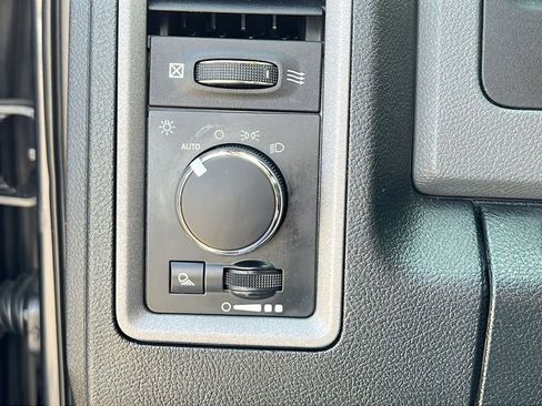 Used 2018 RAM 1500 Tradesman image 14