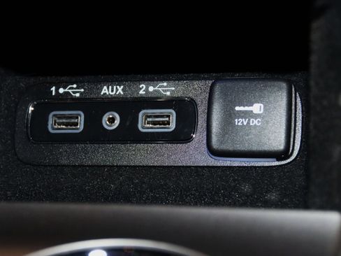 Used 2019 Jeep Grand Cherokee Altitude AWD/4WD image 51