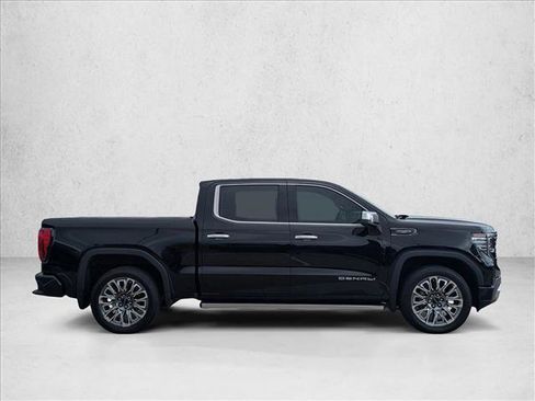 Used 2024 GMC Sierra 1500 Denali Ultimate AWD/4WD image 4