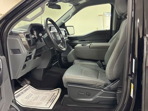 Used 2025 Ford F150 XLT w/ Equipment Group 301A Standard image 9