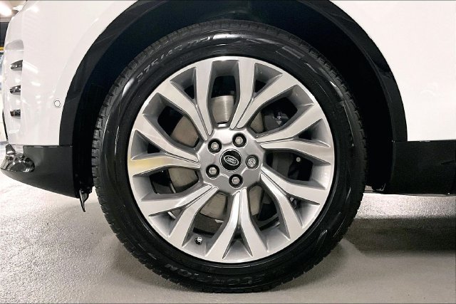 New 2026 Land Rover Discovery Limited Edition AWD/4WD image 10