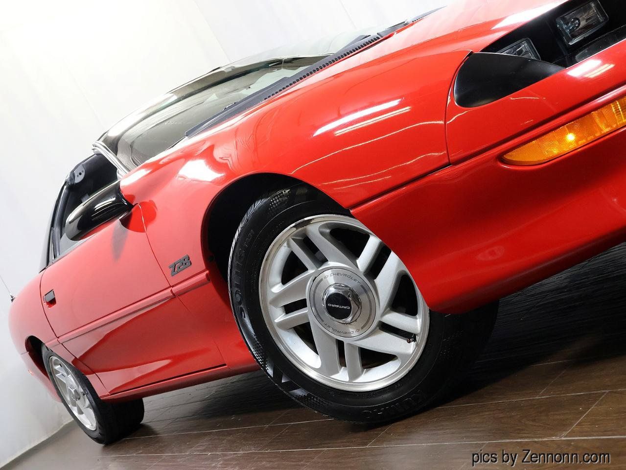 Used 1994 Chevrolet Camaro Z28 RWD image 5