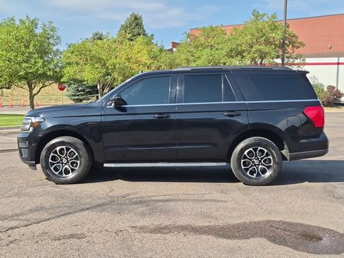 Used 2023 Ford Expedition XLT AWD/4WD image 9
