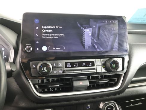 Used 2024 Toyota Grand Highlander XLE image 25