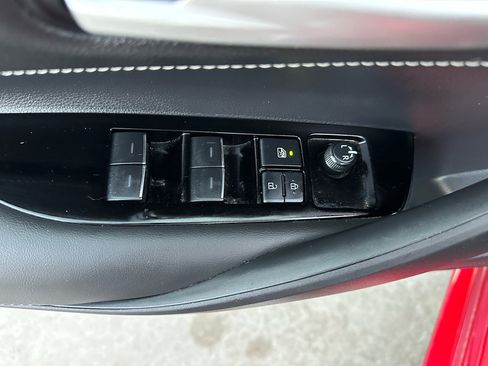 Used 2022 Toyota Corolla SE image 30