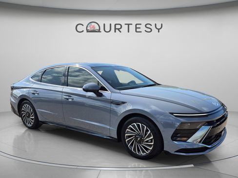 Certified 2024 Hyundai Sonata Limited FWD image 7