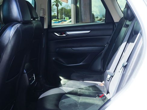 Used 2018 MAZDA CX-5 Touring image 33