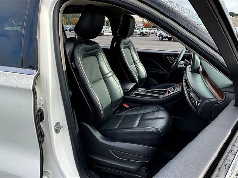 Used 2020 Lincoln Aviator Reserve w/ Class IV Trailer Tow Package image 7