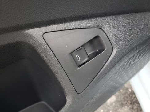 New 2026 Volkswagen Jetta SE FWD image 14