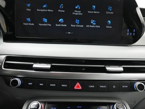 Used 2024 Hyundai Palisade SEL FWD image 22