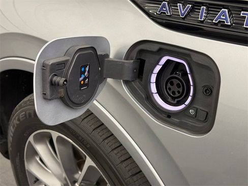 Used 2020 Lincoln Aviator Grand Touring w/ Elements Package Plus image 16