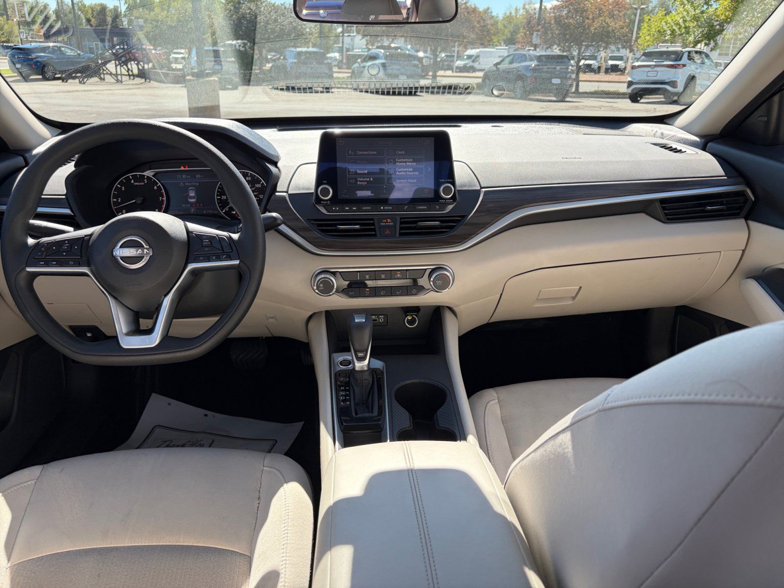 Used 2025 Nissan Altima 2.5 SV FWD image 20