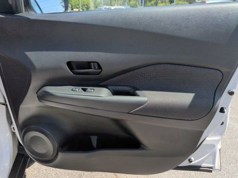 Used 2020 Nissan Kicks S FWD image 16