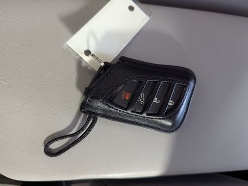 Used 2024 Lexus UX 250h FWD w/ Premium Package image 27