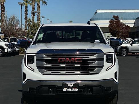 New 2026 GMC Sierra 1500 SLE w/ Preferred Package AWD/4WD image 10