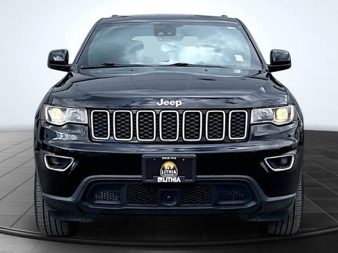 Used 2022 Jeep Grand Cherokee Laredo E AWD/4WD image 6