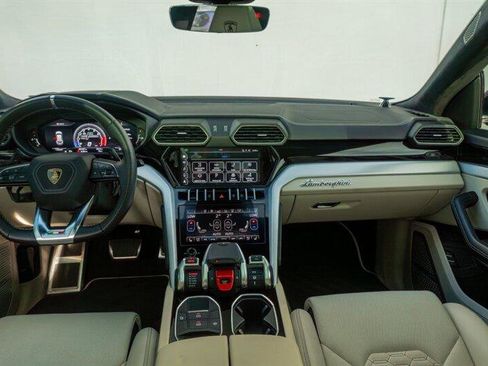 Used 2020 Lamborghini Urus image 55