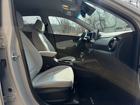 Used 2023 Hyundai Kona SEL image 25