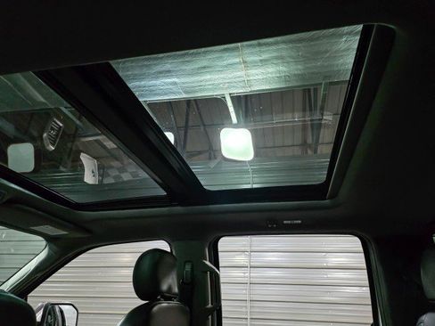 Used 2018 Ford F150 Lariat w/ Equipment Group 502A Luxury image 20