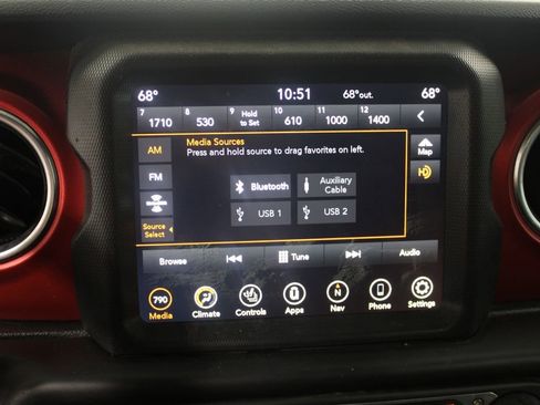 Used 2022 Jeep Gladiator Rubicon w/ Cold Weather Group AWD/4WD image 29