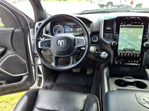 Used 2021 RAM 1500 Laramie w/ Sport Appearance Package AWD/4WD image 16