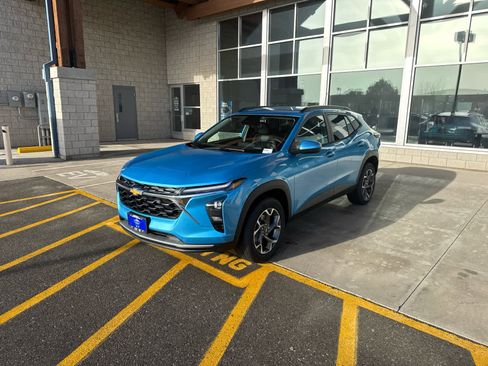 New 2026 Chevrolet Trax LT w/ Driver Confidence Package image 1