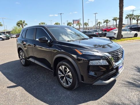 Used 2023 Nissan Rogue SV image 7