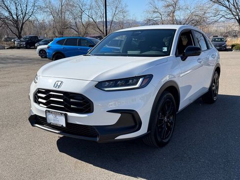 Certified 2026 Honda HR-V Sport image 9