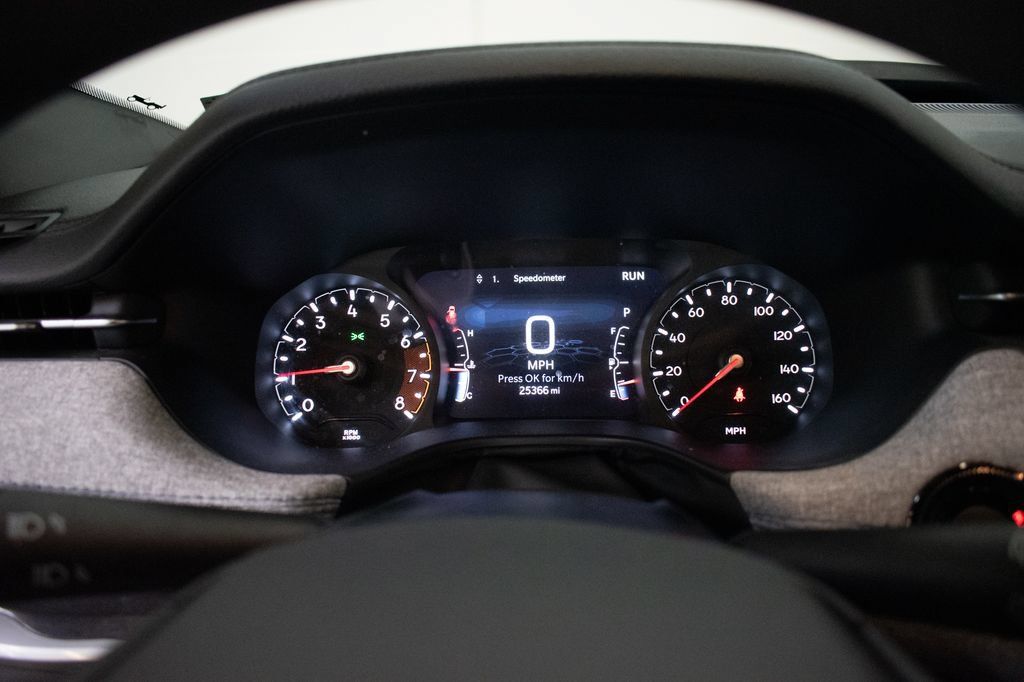 Used 2025 Jeep Compass Sport AWD/4WD image 13