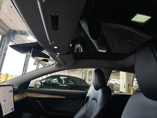 Used 2023 Tesla Model 3 Standard Range RWD image 6