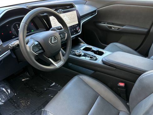 Certified 2023 Lexus RZ 450e Premium w/ Technology Package image 4