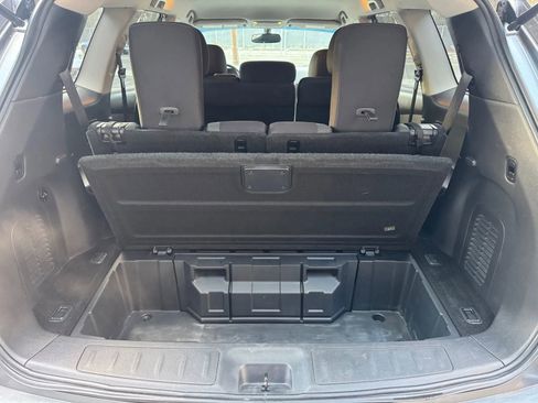 Used 2017 Nissan Pathfinder SV image 26